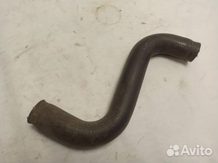 Патрубок системы охлаждения