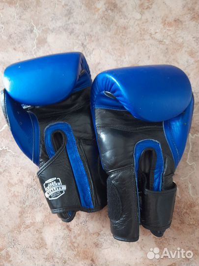 Боксерские перчатки 16 oz кожа