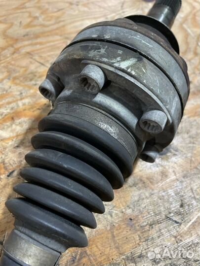 Привод передний правый Volkswagen Touareg 7LA BAR