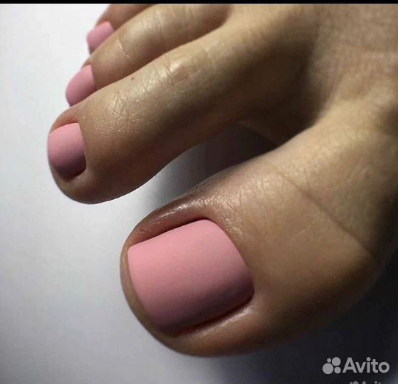 Маникюр и педикюр