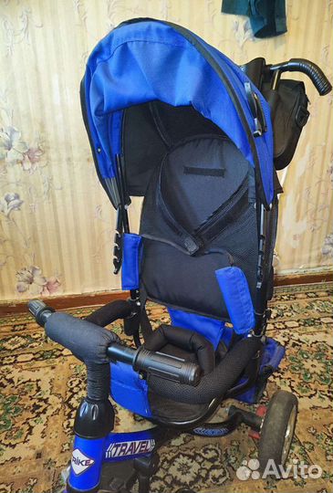 Детский велосипед трехколесный с ручкой