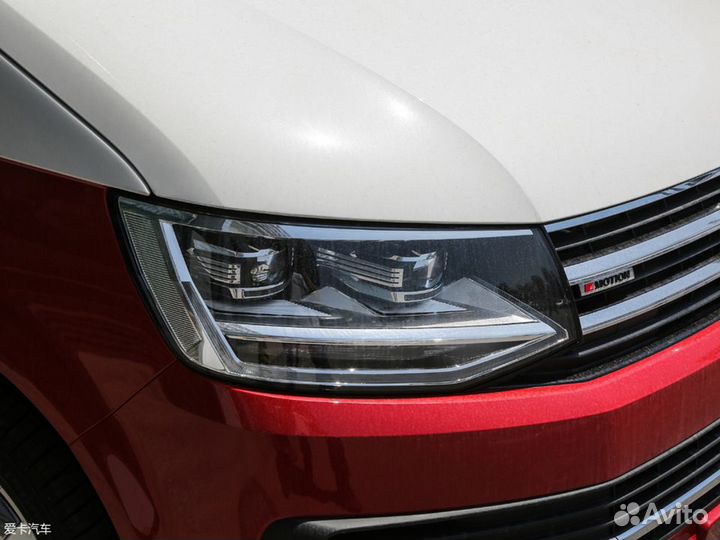 Стекло левой фары Volkswagen Multivan T6 2015-20