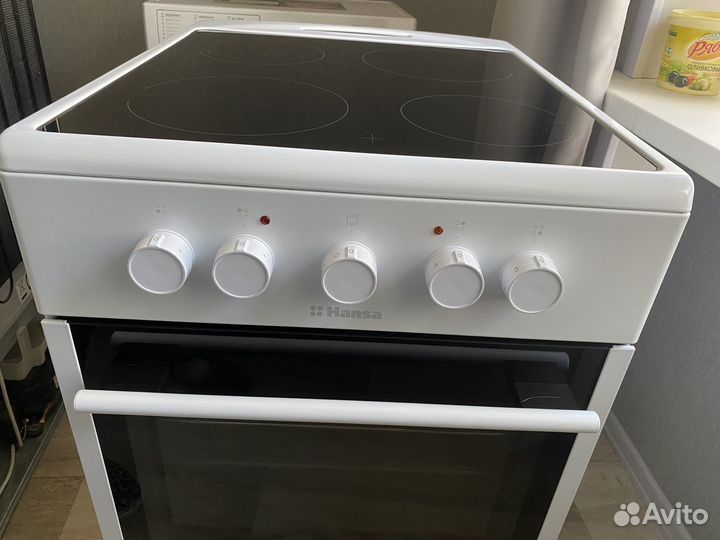 Электрическая плита Hansa (1 год в эксплуатации)