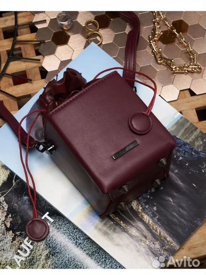 Сумка клатч куб