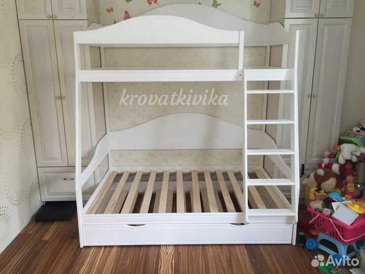 Двухъярусная кровать для детей и взрослых