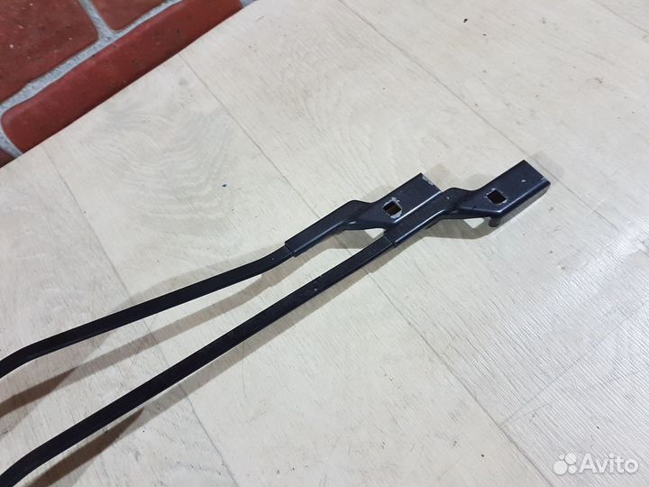 Поводок дворника Ford mondeo 4