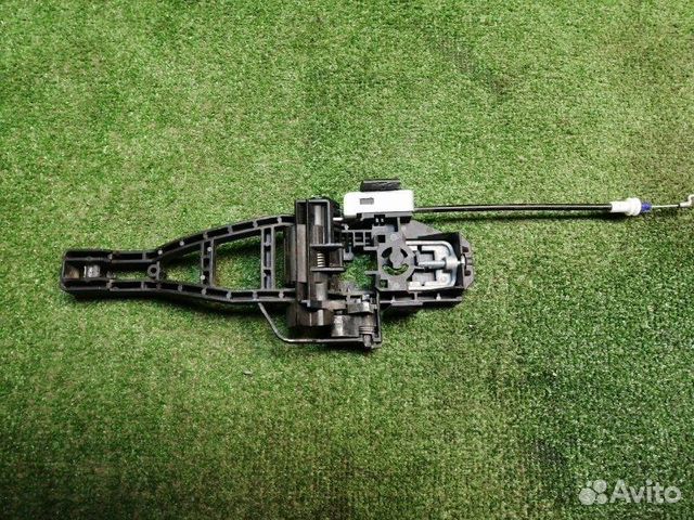 Кронштейн ручки двери передний правый Ford Focus 3