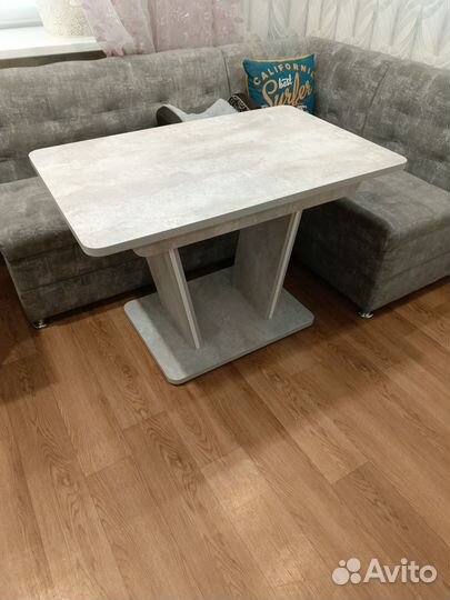 Стол кухонный раздвижной