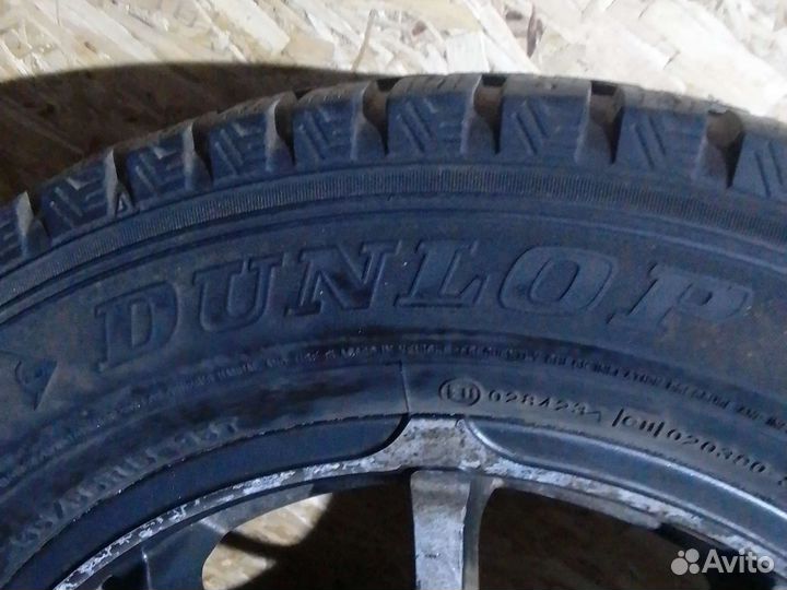 Dunlop SP Winter Ice 01 195/65 R15