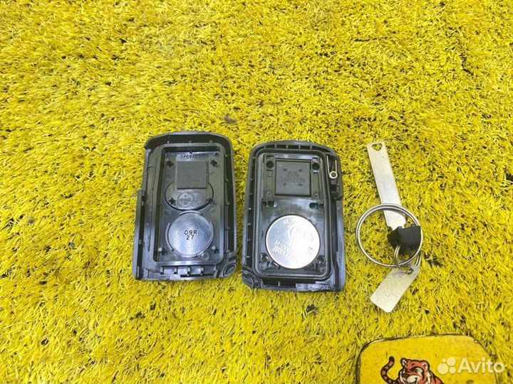 Ключ зажигания передний Toyota Voxy/Noah/Esquire 138040