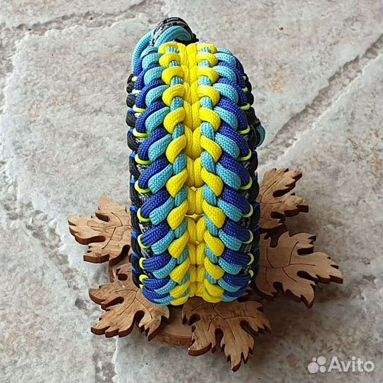 Браслет из паракорда 