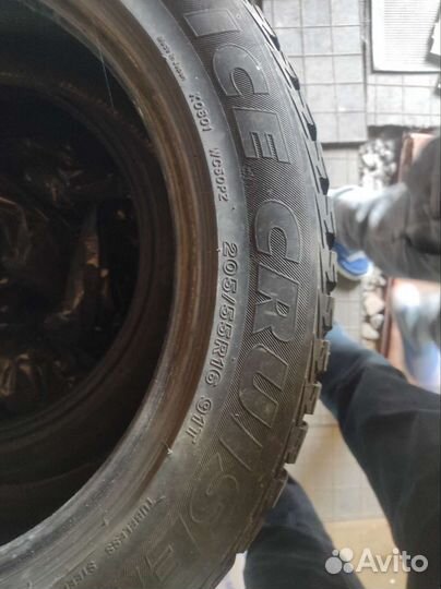 Bridgestone Ice Cruiser 7000 205/55 R16