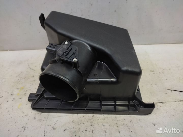 Крышка корпуса воздушного фильтра Toyota Camry