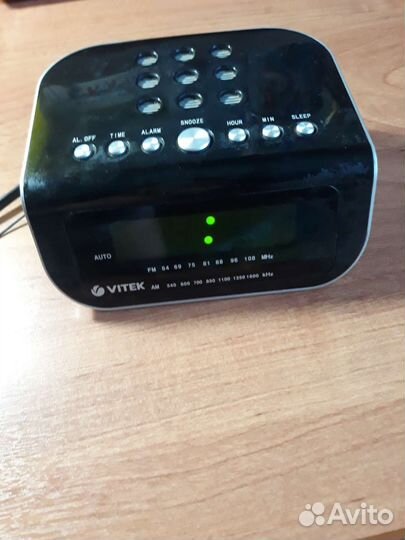 Радиочасы Vitek vt-6601