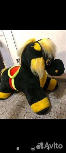 Продам лошадь