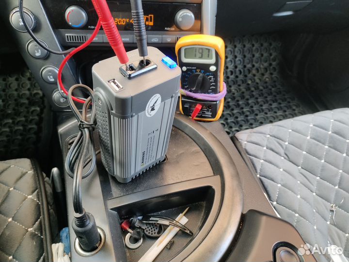 Автомобильный инвертор с 12 на 220 150W