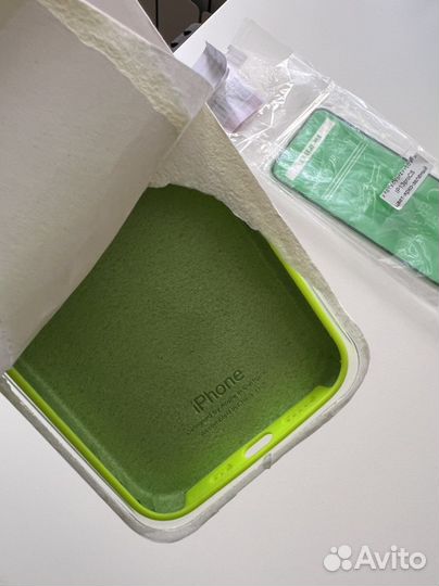 Чехол на iPhone 13 pro новый ярко зеленый