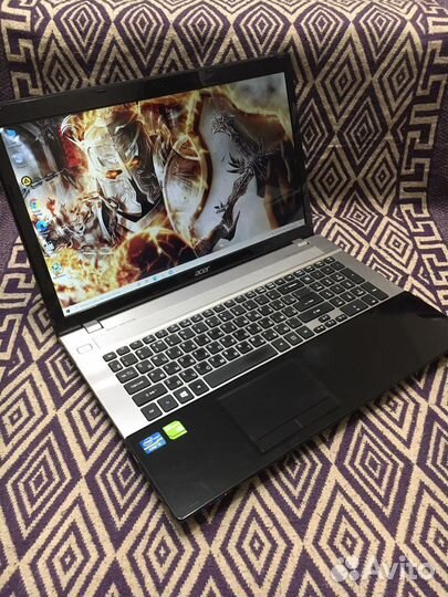 Большой 17.3, intel i5, ssd 256, nvidia 710m 8gb