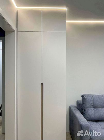 Шкаф современный