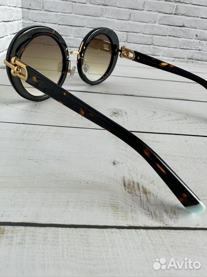 Солнцезащитные очки Tiffany & CO TF4201