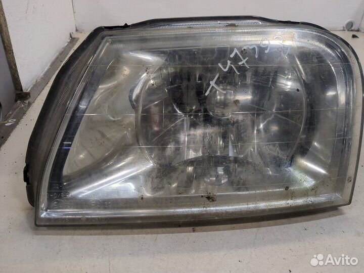 Фара (передняя) левая Mitsubishi L200, 2005
