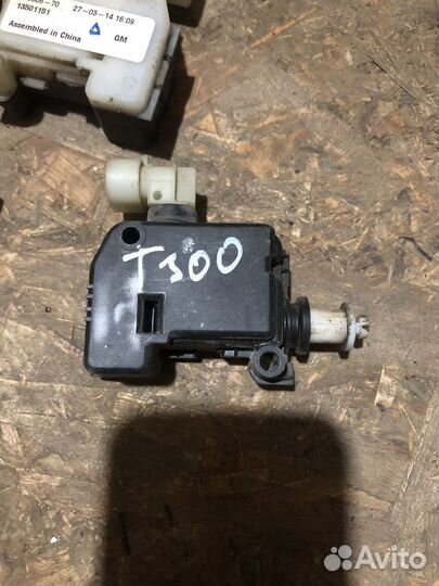 Активатор лючка бензобака опель астра j круз