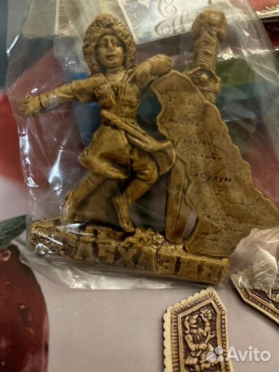 Магнитики на холодильник