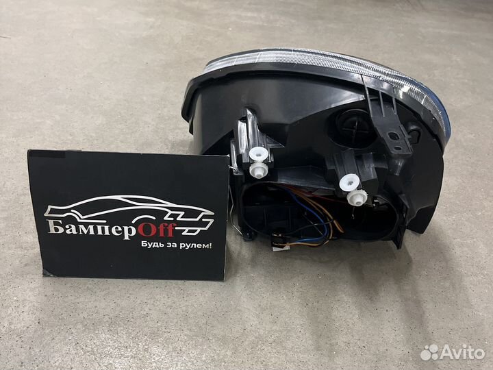 Фара Лада Приора с 2013 г. с дхо правая