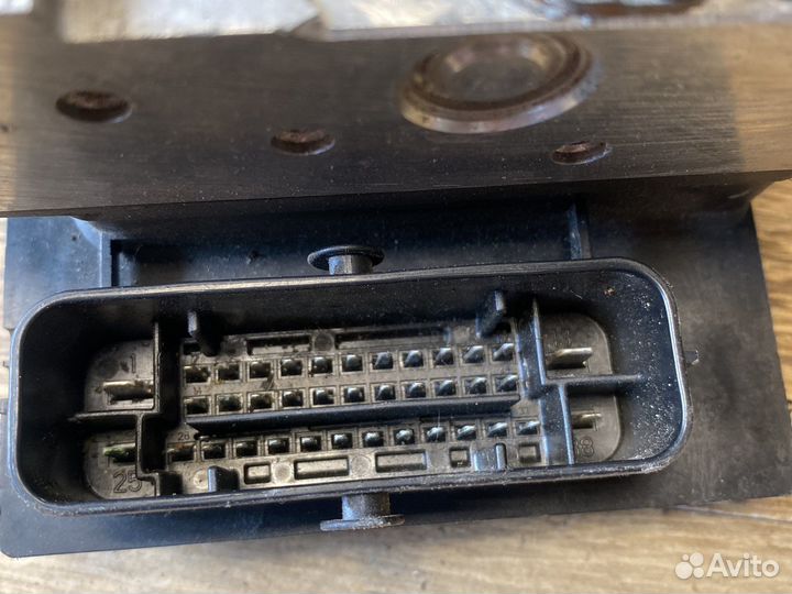 Audi a6 c6 блок abs