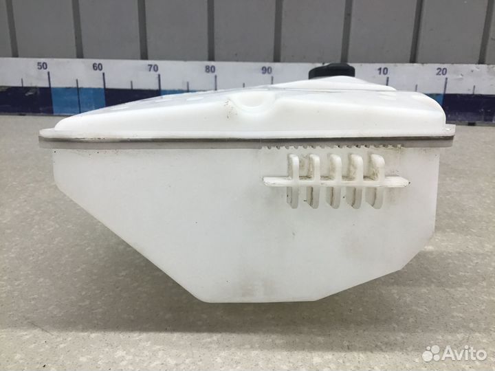 Бачок омывателя лобового стекла Nissan Terrano III