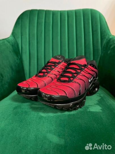 Кроссовки женские Nike Air Max TN+ Red Black