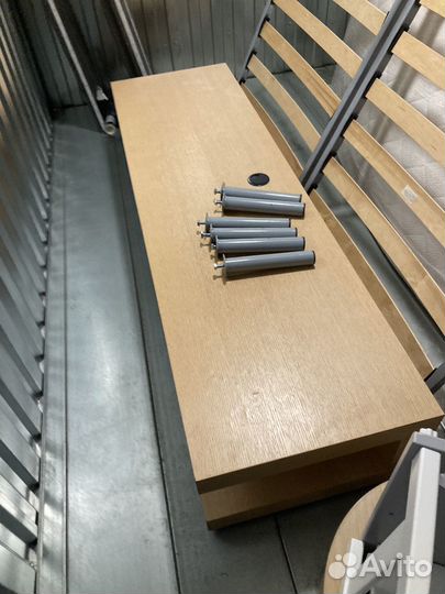 Тумба под телевизор