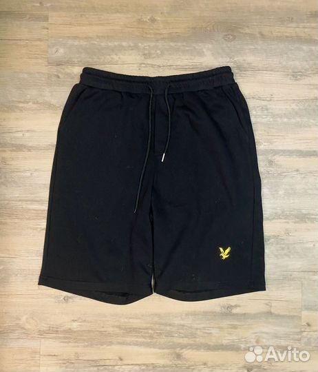 Широкие шорты lyle scott