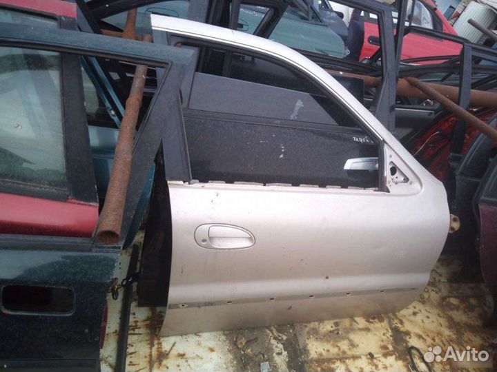 Дверь Kia Clarus