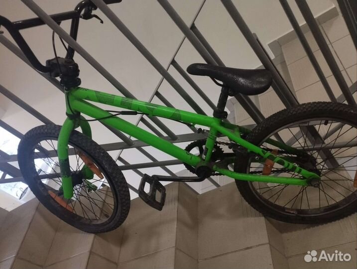 Трюковой велосипед BMX
