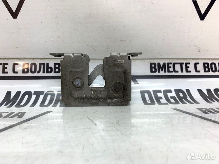 Замок капота BMW E81 E90 E60 E84 E83 51237008755