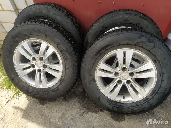 Nokian Tyres Nordman 7 SUV 215/70 R16 100T