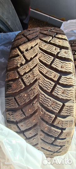 Michelin Agilis X-Ice North 185/65 R15 92T