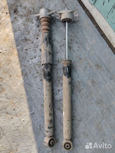 Амортизатор задний Фольксваген Поло Шкода Рапид