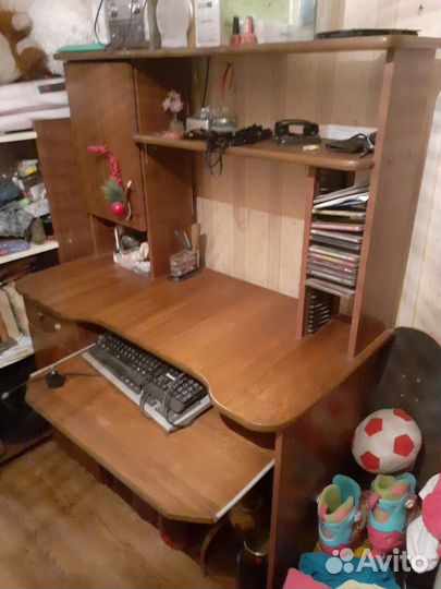 Компьютерный стол