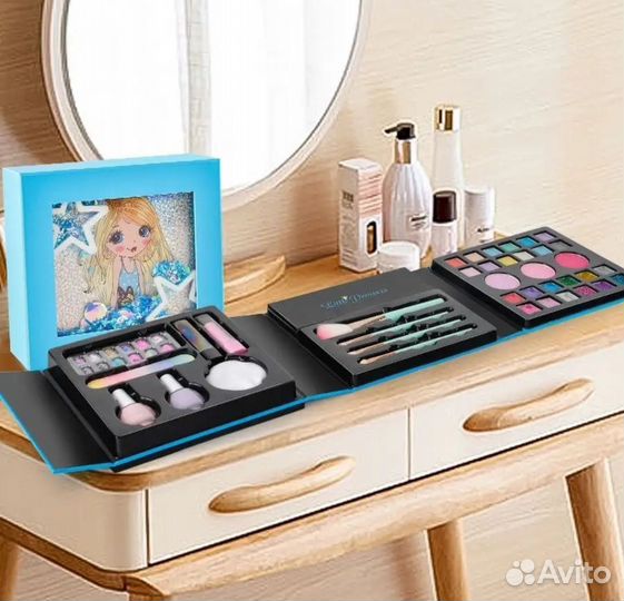 Набор детской косметики новый