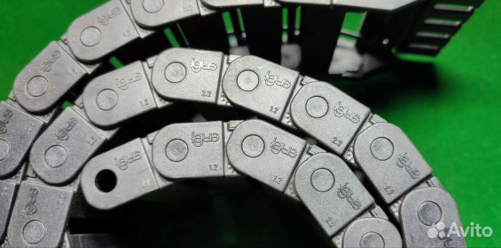 Кабель канал гибкий igus