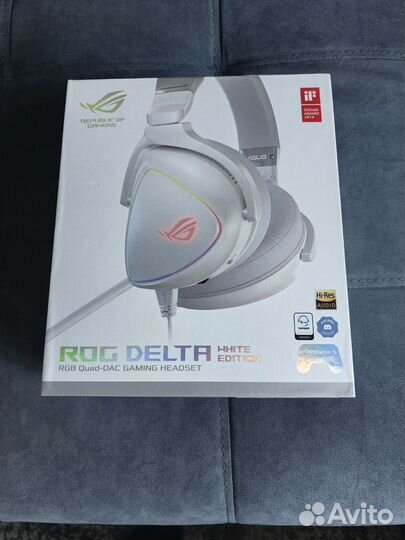 Asus Rog Delta white