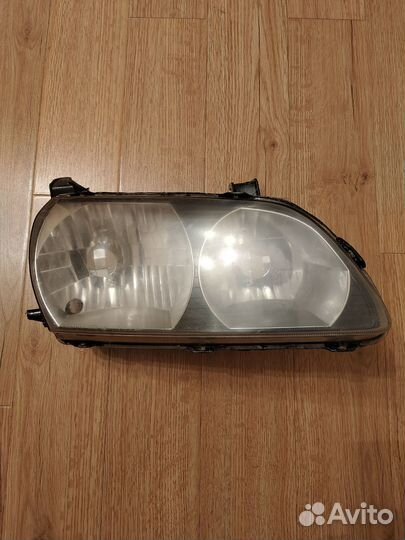 Фара Тойота Ипсум 10-15 правая, оригинал