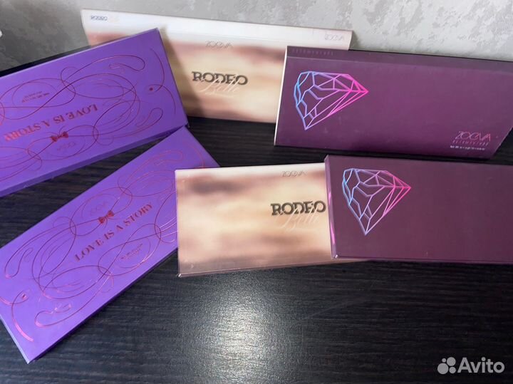 Палитра теней Zoeva