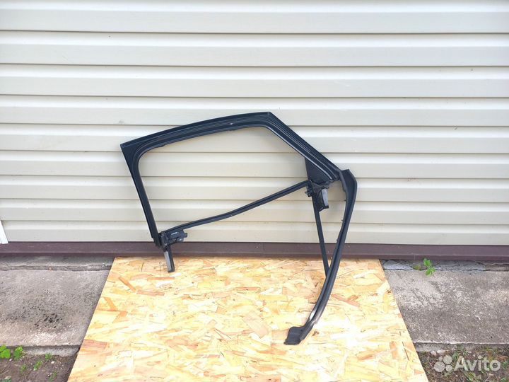 Рамка зад прав двери audi A8 D3 BFM 4E4839752