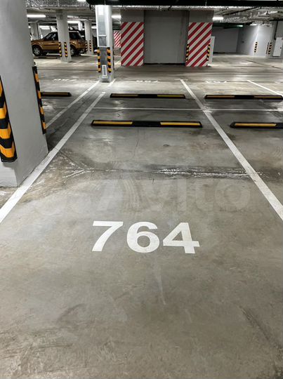 Машиноместо, 13 м²