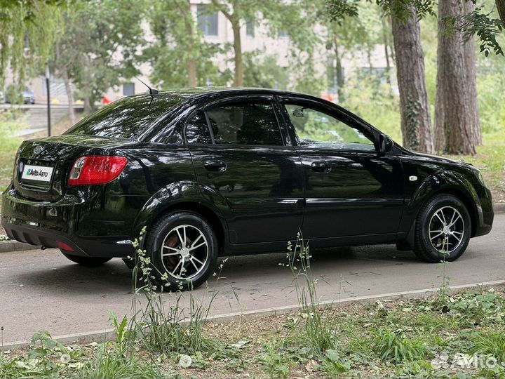 Kia Rio 1.4 AT, 2010, 208 000 км