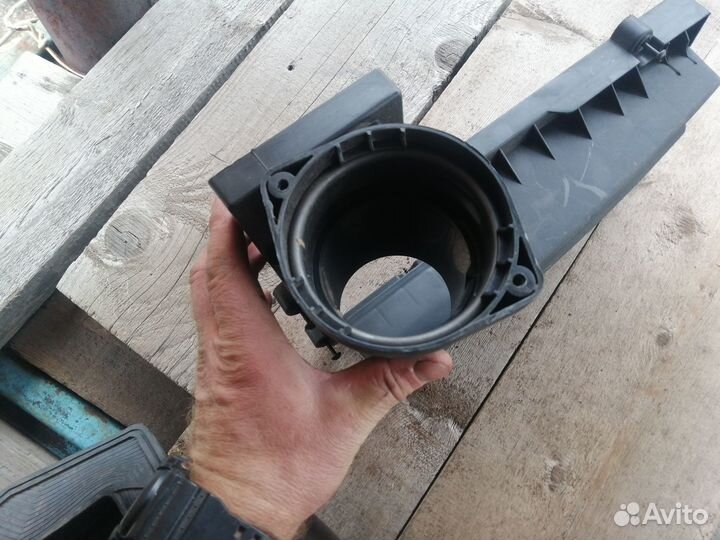 Крышка воздушного фильтра Vw Passat B6 Audi Skoda