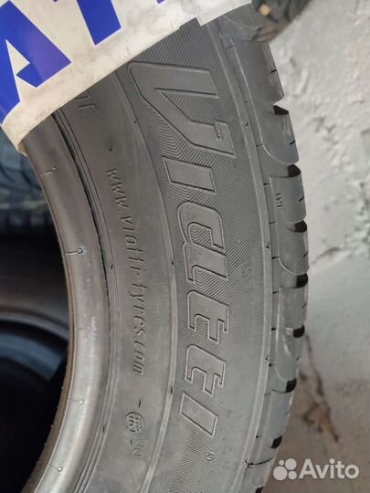 Viatti Strada Asimmetrico V-130 195/65 R15